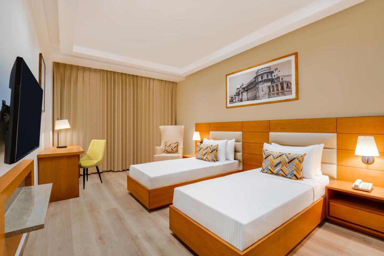 Lemon Tree Hotel Agra Shikohabad Dış mekan fotoğraf
